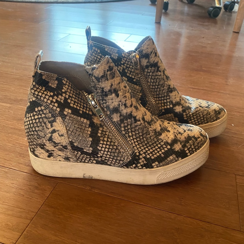 Steve Madden Snakeskin Wedge Sneaker - Picture 2 of 4